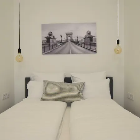 Standard By Hi5 - Rakoczi Ut 23 * 布达佩斯