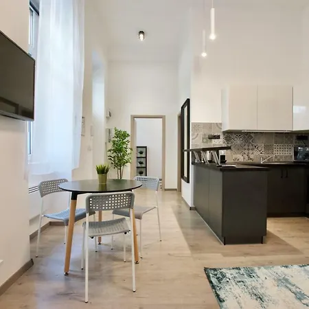 Standard By Hi5 - Rakoczi Ut 23 בודפשט